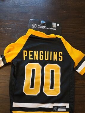 NHL Penguins Pet Jersey - Black & Gold
